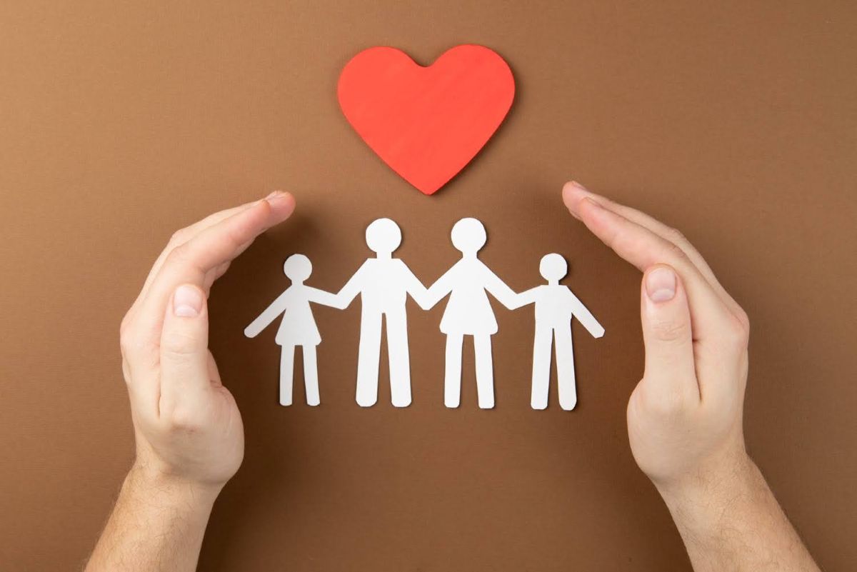 paper cutout family with heart high fidelity wraparound eccm